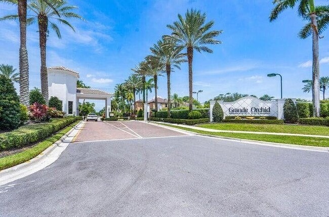 Building Photo - 6735 Royal Orchid Cir