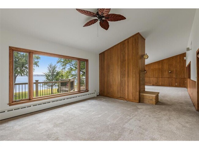 Building Photo - 6400 Greenbriar Ave