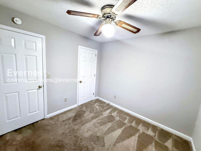 Building Photo - 5406 Notting Hill Rd