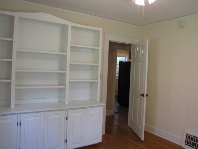 Building Photo - 1024 Starlight Dr
