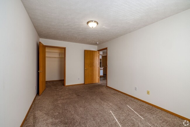 Interior Photo - Eaglewood Apartments