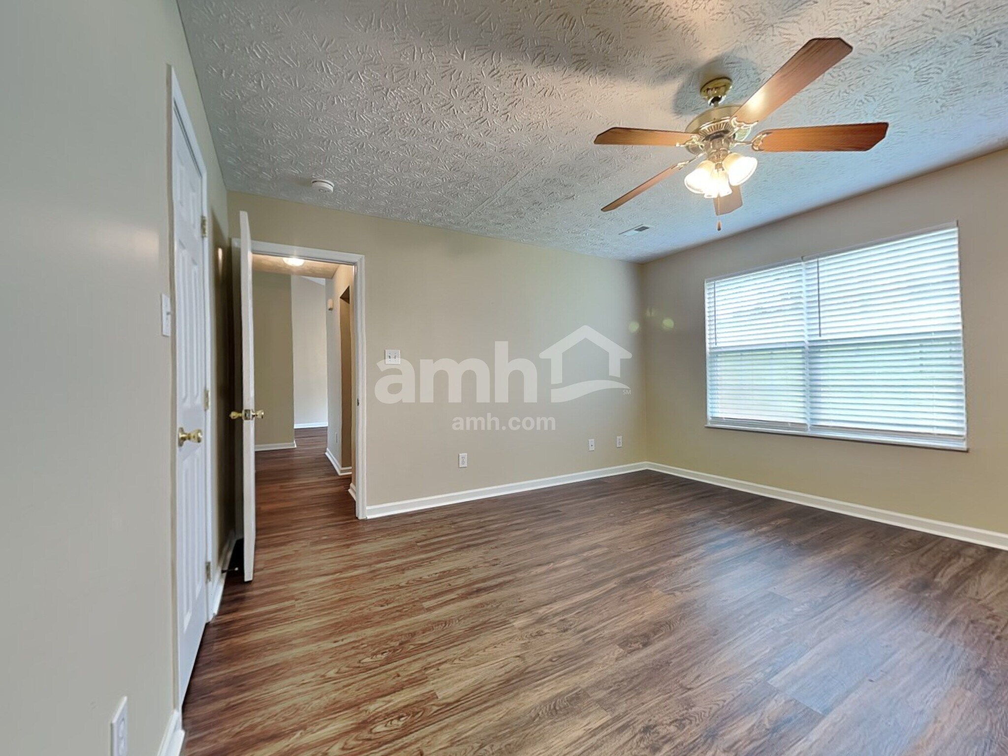 Building Photo - 1117 Long Meadow Dr