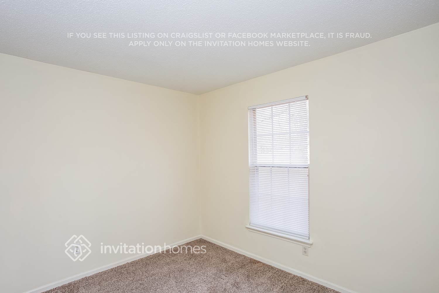 Building Photo - 9411 White Cedar Ct