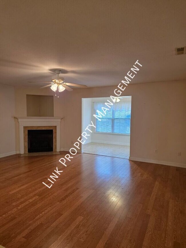 Building Photo - 21 Sheila Gail Ln