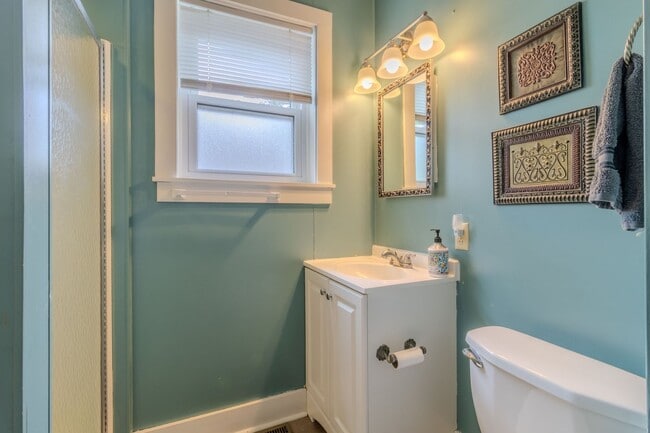 Building Photo - Fully-Furnished Retreat in the Heart of Su...