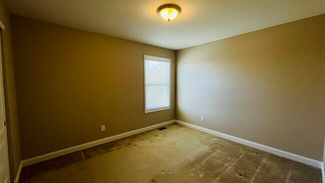 Building Photo - 16300 Brookfield View Ct