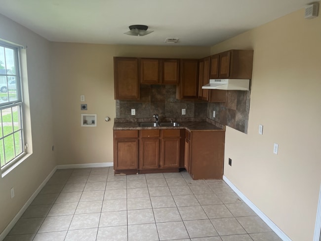 Building Photo - 2226 9th St