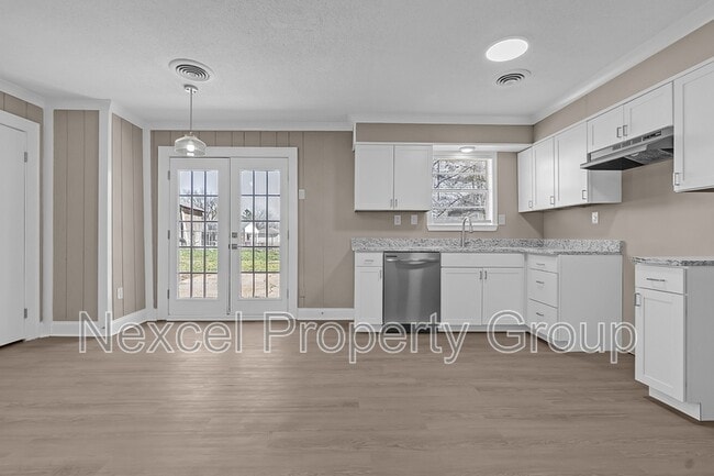 Building Photo - 8254 Whitebrook Dr