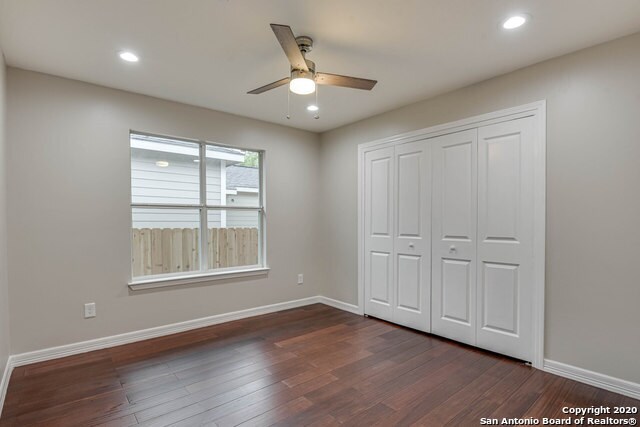 Building Photo - 212 Lowell St