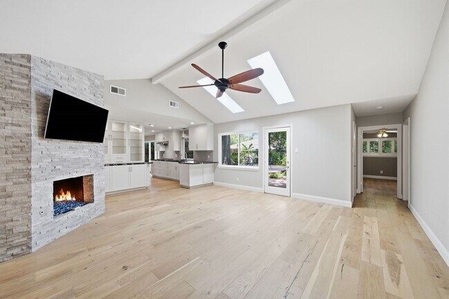 Building Photo - 14110 Barryknoll Ln
