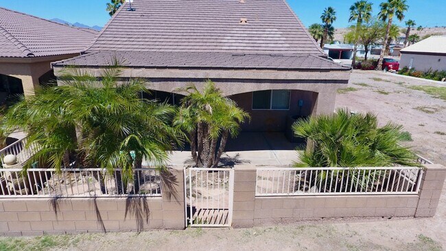 Building Photo - Community Beach and Boat Launch