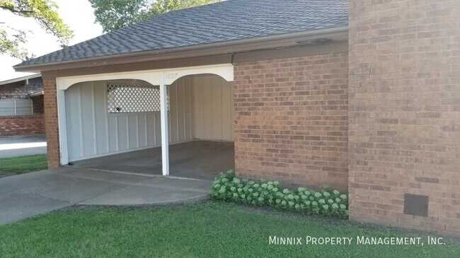Building Photo - 1007 Garland St