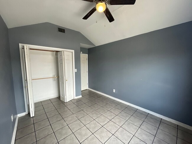 Building Photo - North Kingsville-South Creek Subdivision 4/2 Rental