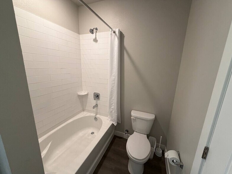 Building Photo - 23555 N Desert Peak Pkwy