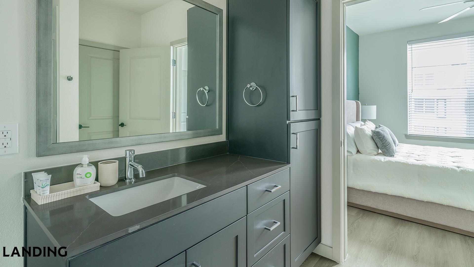 Building Photo - 91 Jensen Dr