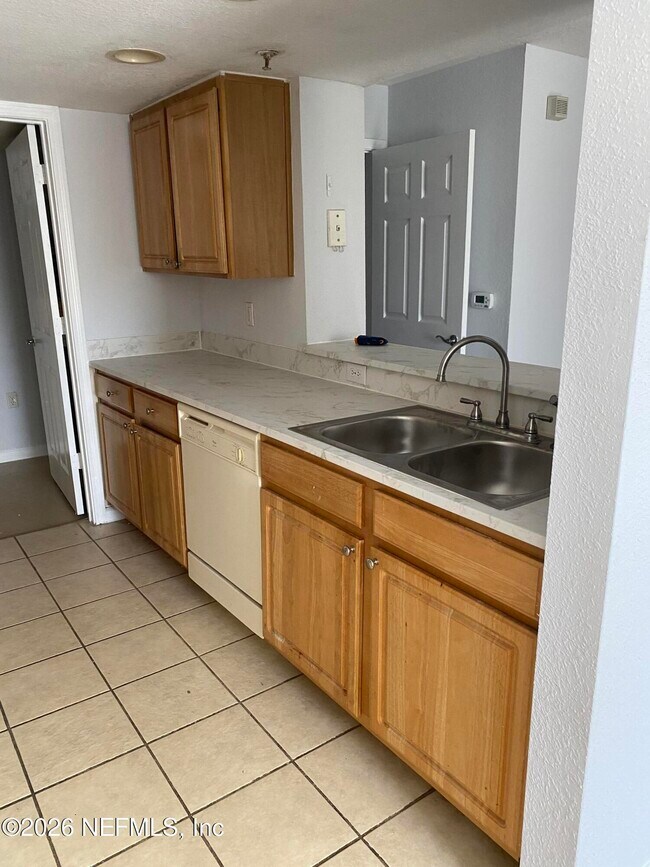 Building Photo - 10075 Gate Pkwy N