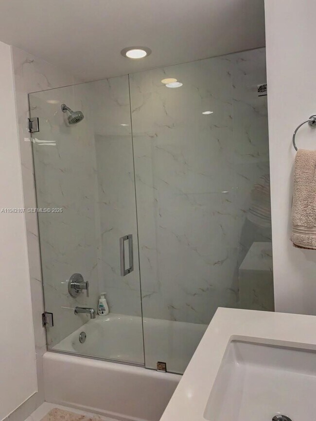 Building Photo - 16385 Biscayne Blvd