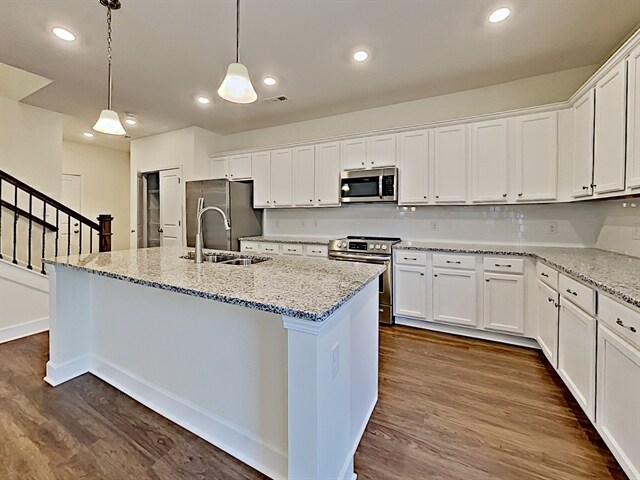 Building Photo - 5221 Lake Maxwell Dr