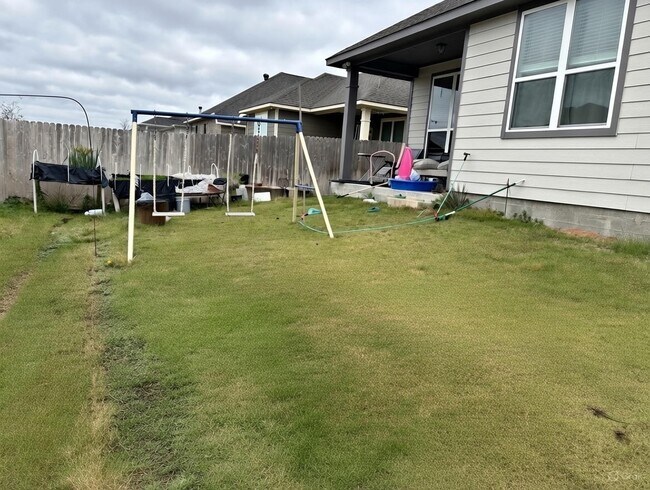 Building Photo - 6208 Rockford Dr