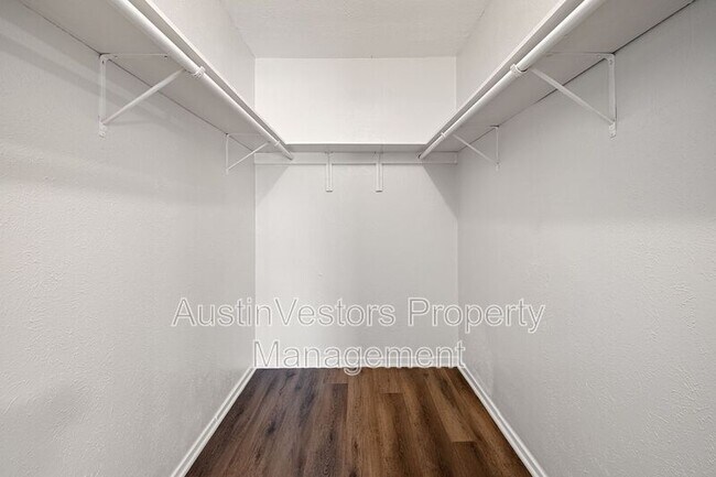 Building Photo - 7801 Shoal Creek Blvd