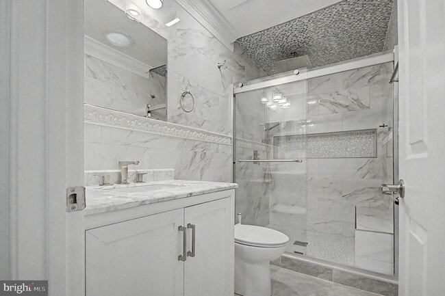 Building Photo - 2501 Eastern Point Ct