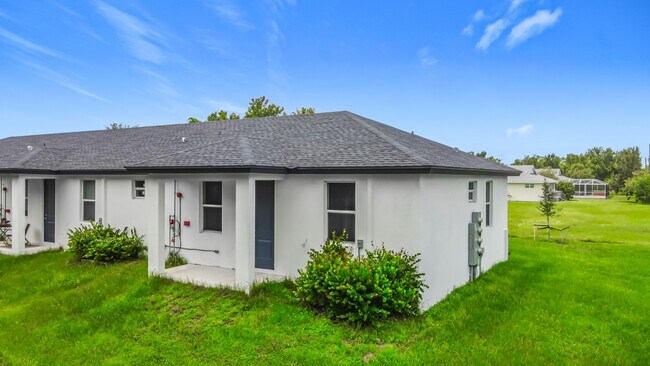 Building Photo - 260 Rotonda Blvd W