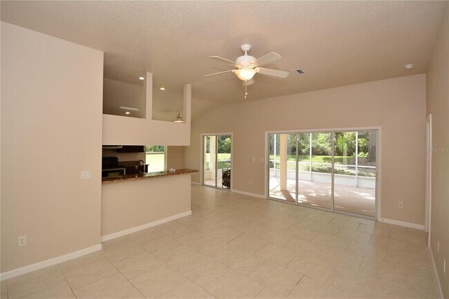 Building Photo - 56 Shinnecock Dr