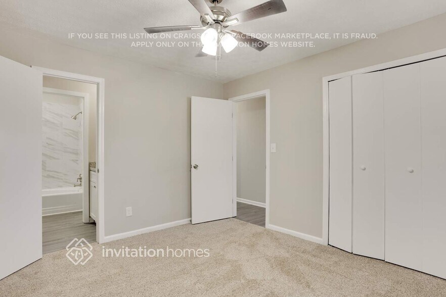 Building Photo - 2421 Kennedy Ln