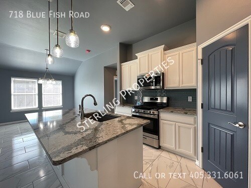 Building Photo - 718 Blue Fish Rd