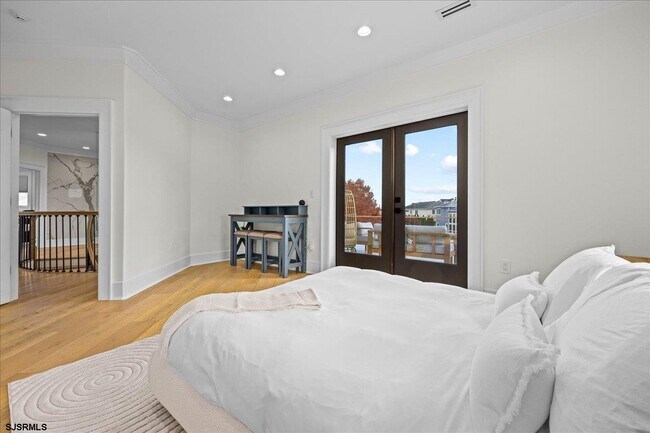 Building Photo - 31 Seaside Ct