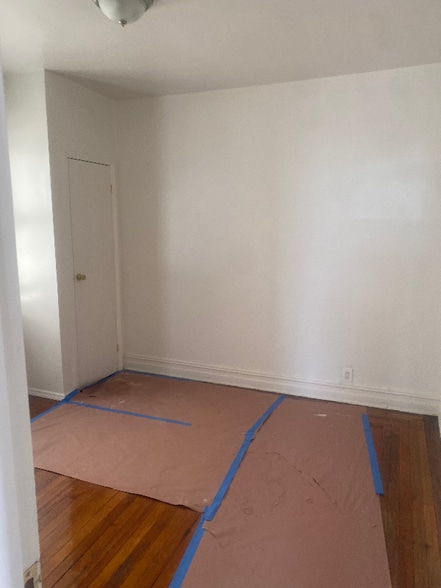 Building Photo - 14 Locust Hill Ave