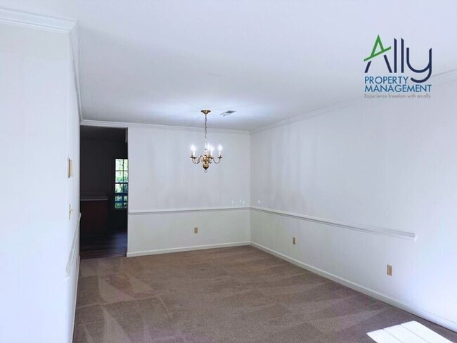 Building Photo - 1515 Westfield Ct