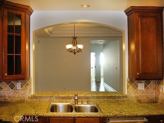 Building Photo - 10640 Woodbridge St