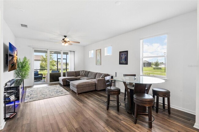 Building Photo - 9454 Ballaster Pointe Lp