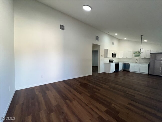 Building Photo - 1270 Allen St