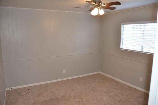 Building Photo - 1209 Vance St