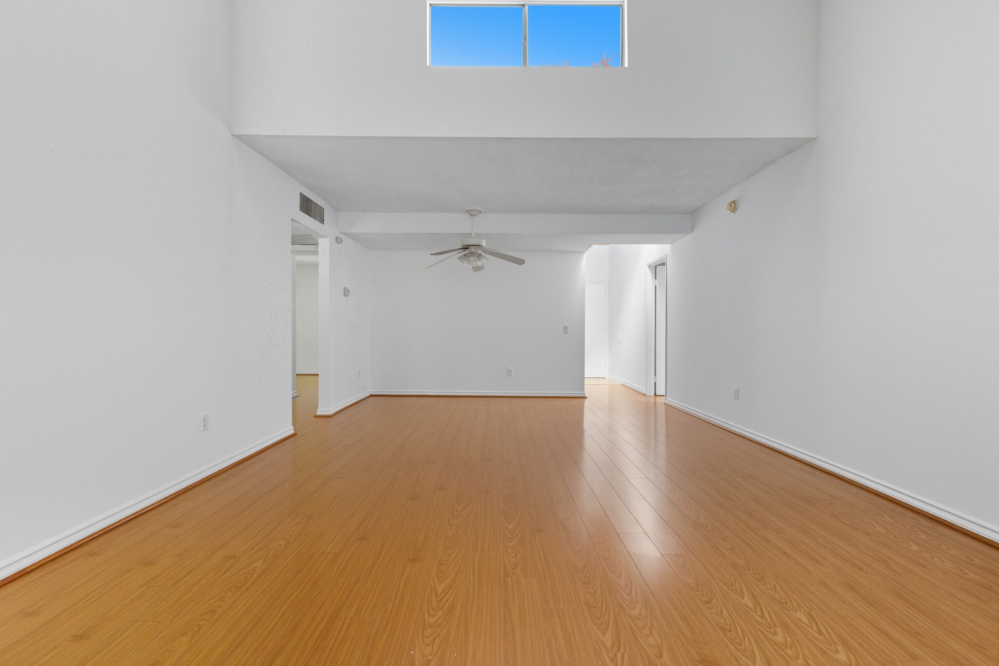 Building Photo - 18350 Hatteras St