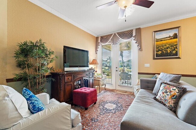 Building Photo - 6024 SE Crooked Oak Ave