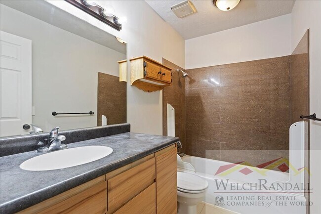Building Photo - Charming 2-Bedroom 1-Bath Ogden Condo!