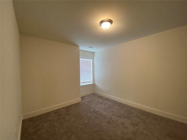 Building Photo - 117 Auburn Gate Ln