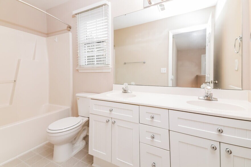 Building Photo - 7701 Harps Mill Woods Run