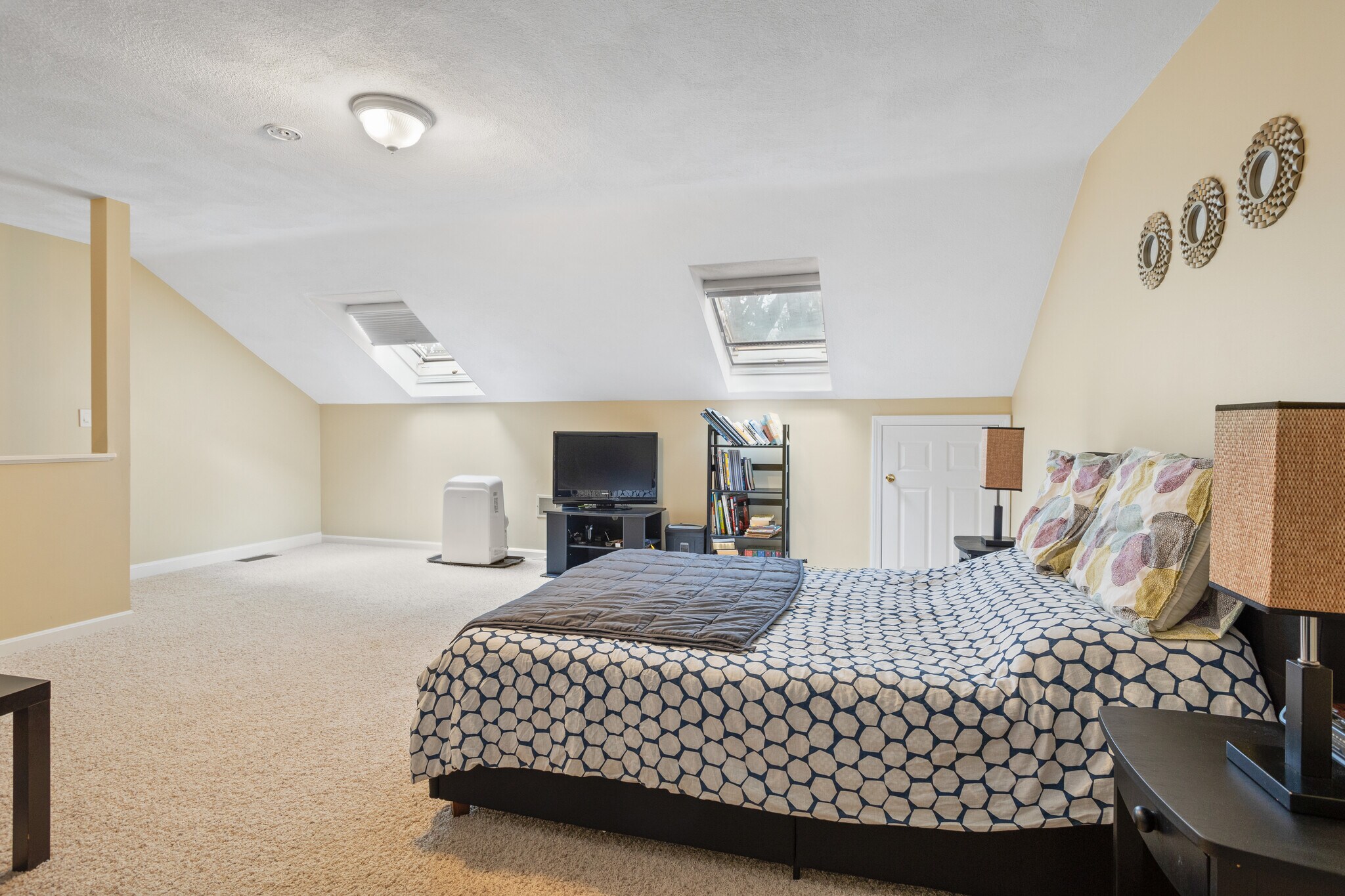 Building Photo - 35 Casey Cir