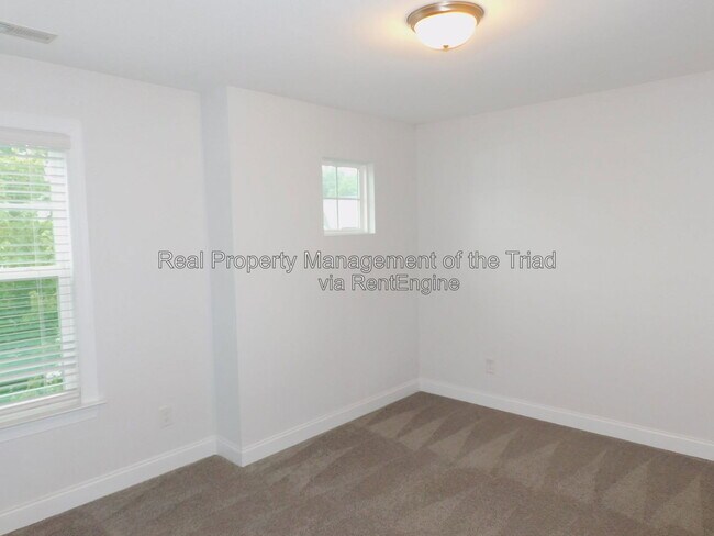 Building Photo - 6417 Bluestone Park Dr