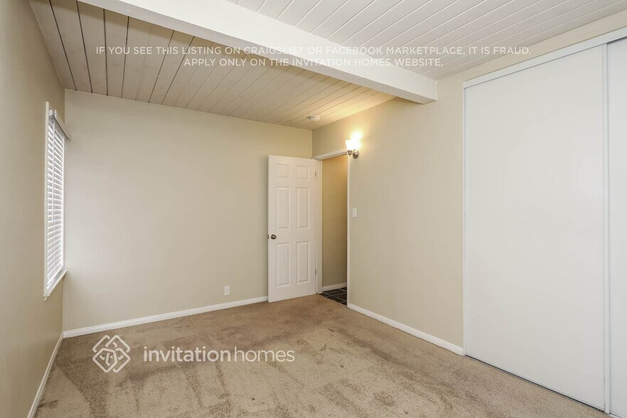 Building Photo - 3618 W 145th St