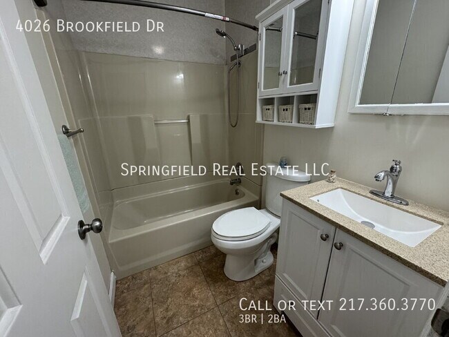 Building Photo - 4026 Brookfield Dr