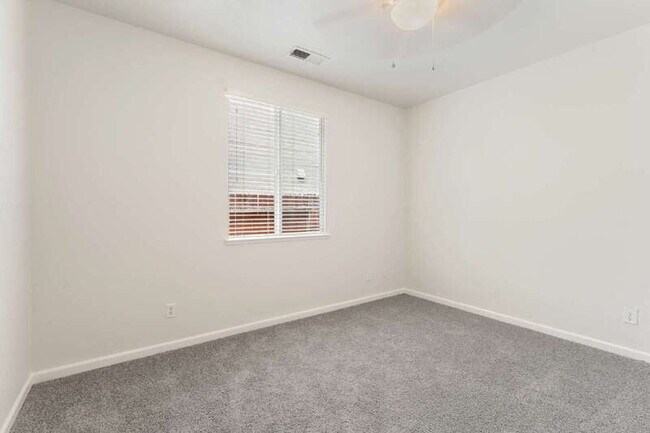 Building Photo - 8532 Hawley Way