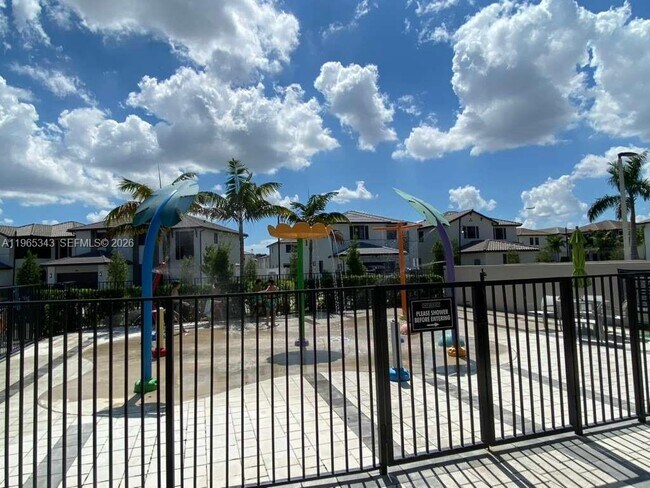 Building Photo - 4636 NW 84th Ave