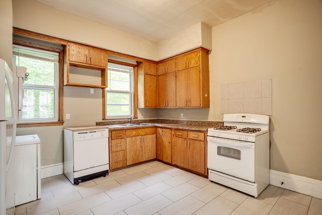 Building Photo - 3108 Colfax Ave S