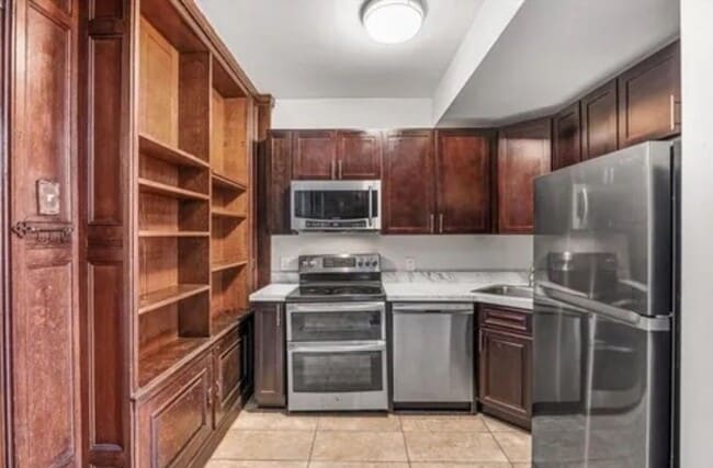 Building Photo - 48 Washington Ave