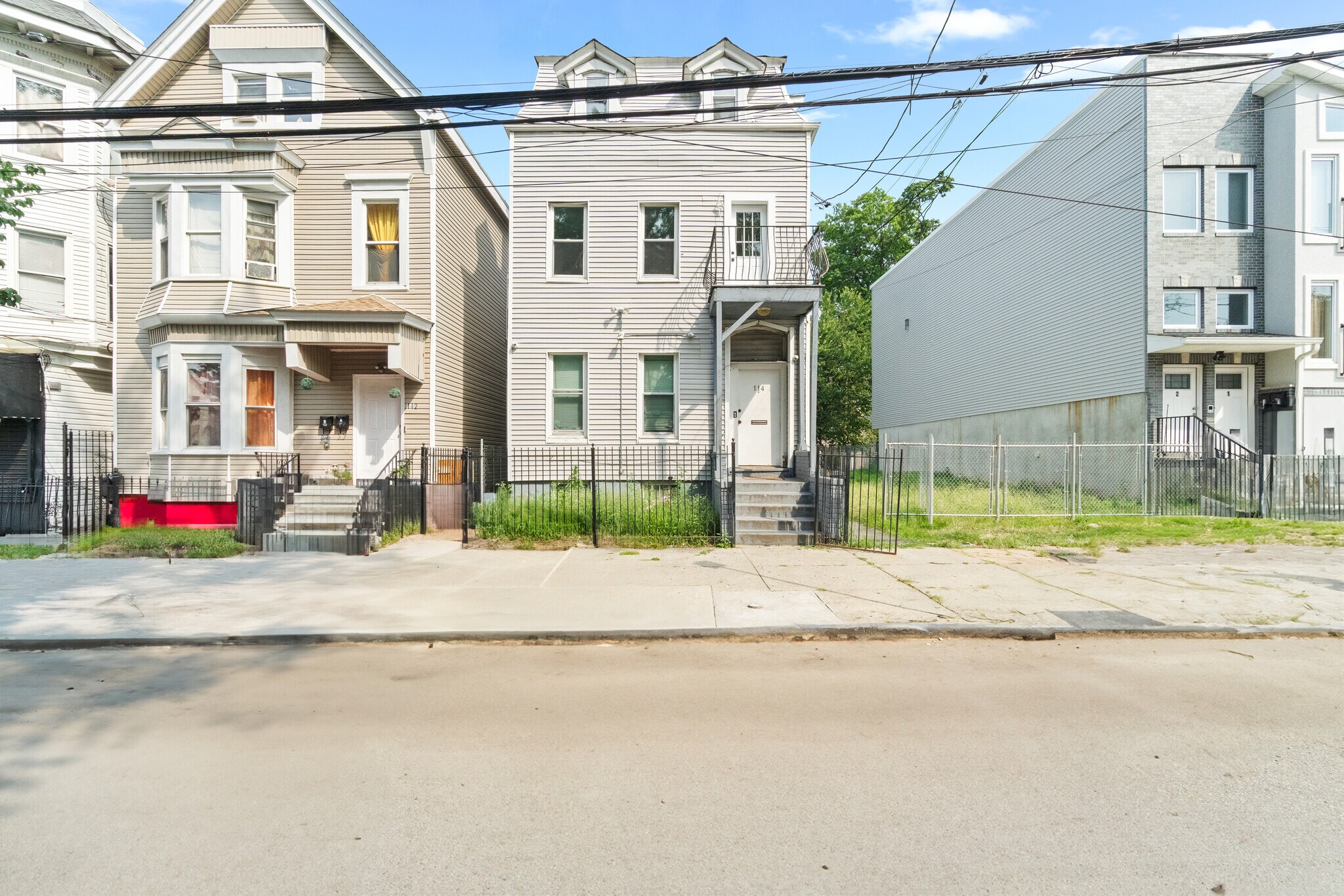 Front View - 114 Littleton Ave